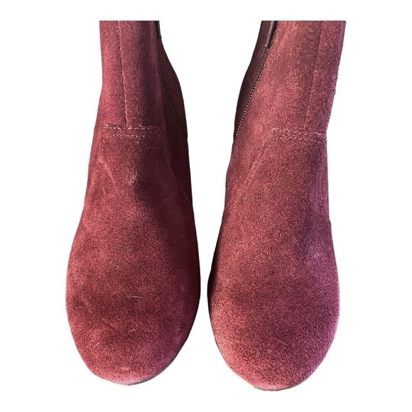 Clarks Boots Womens 7.5M Ankle Burgundy Wedge Heel Suede Zip Up‎ Casual Boho - Picture 4 of 8